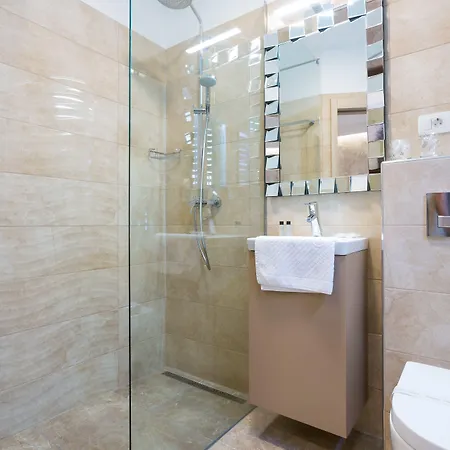 Affittacamere Pearl By Nono Ban 4*
